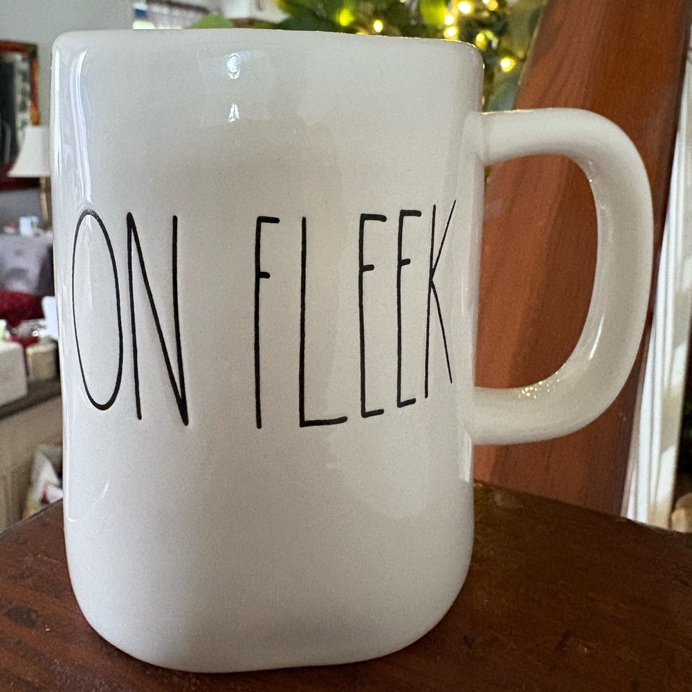 NWOT Rae Dunn On Fleek Mug 16 Oz
